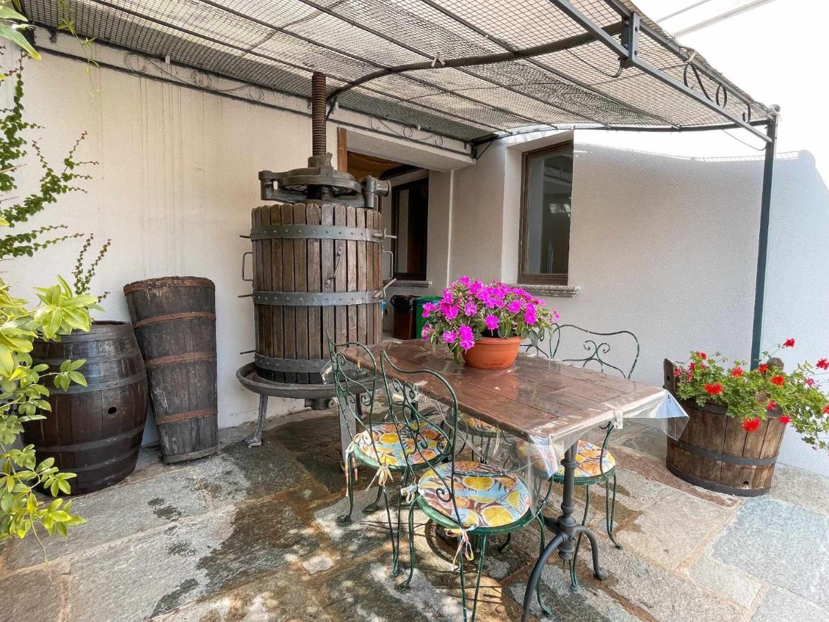 Antico Torchio Apartment Limonta Eksteriør bilde
